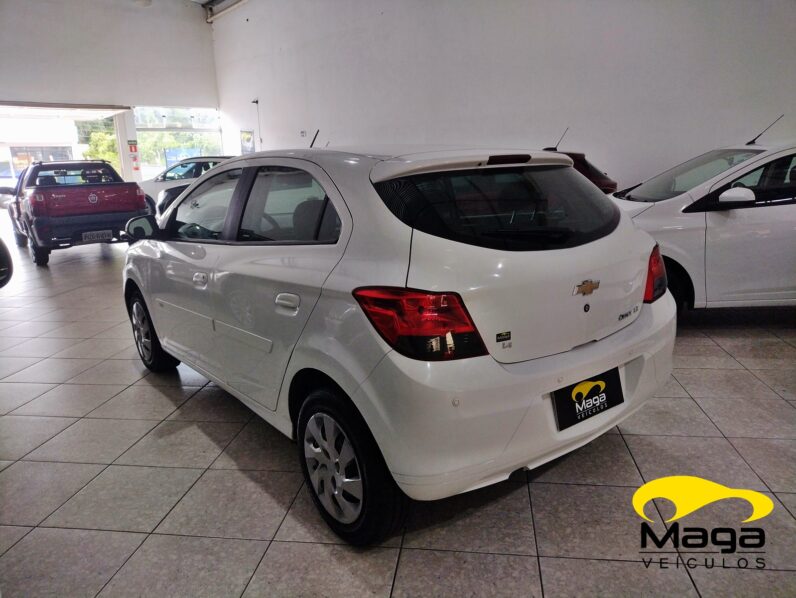 
								CHEVROLET ONIX LT 1.4 full									